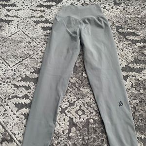 Grey Ptula leggings